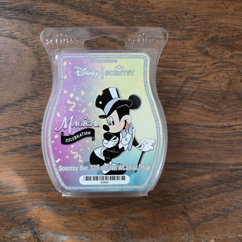 Scentsy Disney Magical Celebration Bar - Black and White